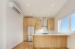 #301-7181 Lantzville Rd Lantzville, BC V0R 2H0