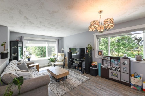 2126 Cypress Rd, Comox, BC 