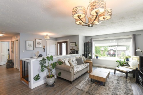 2126 Cypress Rd, Comox, BC 