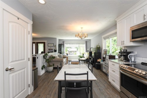 2126 Cypress Rd, Comox, BC 