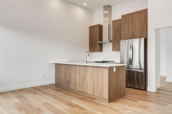 #306-7181 Lantzville Rd Lantzville, BC V0R 2H0