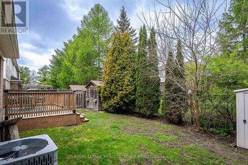 Plenty of room for kids or pets to play - 23 Baggs Crescent, Cambridge, ON - Outdoor With Deck Patio Veranda