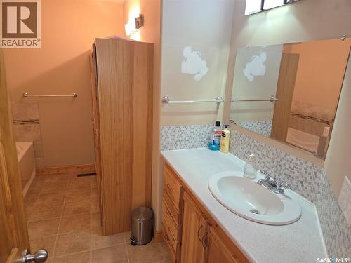 111 Centre Street, St.Benedict, SK - Indoor Photo Showing Bathroom