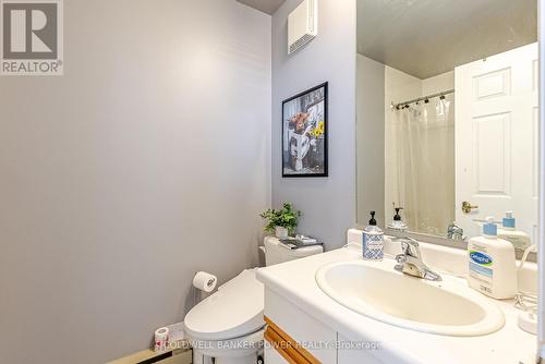 1705 - 695 Richmond Street, London East (East F), ON - Indoor Photo Showing Bathroom