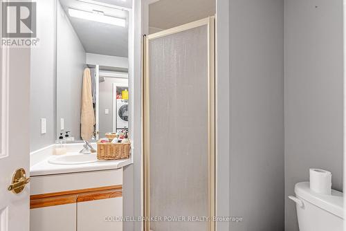 1705 - 695 Richmond Street, London East (East F), ON - Indoor Photo Showing Bathroom