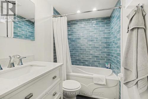 2149 Dublin Avenue, Ottawa, ON - Indoor Photo Showing Bathroom