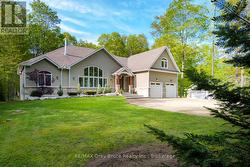 41 MARTIN DRIVE South Bruce Peninsula, ON N0H 2G0