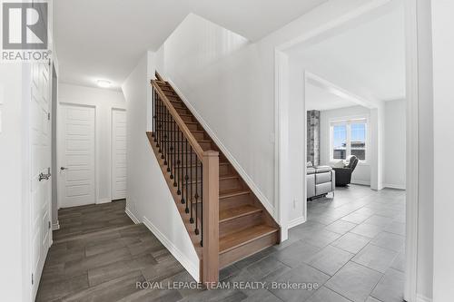 643 Rye Grass Way, Ottawa, ON - Indoor Photo Showing Other Room
