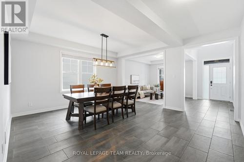 643 Rye Grass Way, Ottawa, ON - Indoor Photo Showing Dining Room