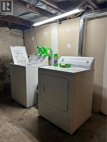 62 Barnesdale Avenue S, Hamilton, ON - Indoor Photo Showing Laundry Room