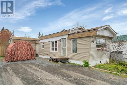 42 - 3535 ST JOSEPH BOULEVARD  Ottawa, ON K1C 1T1