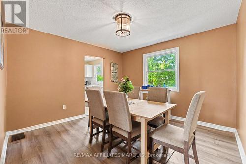 15 Philip Street, Smiths Falls, ON - Indoor Photo Showing Dining Room
