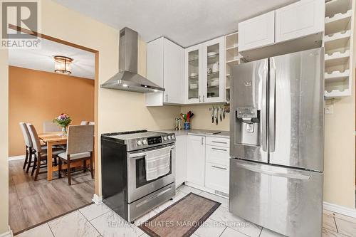 15 Philip Street, Smiths Falls, ON - Indoor Photo Showing Kitchen
