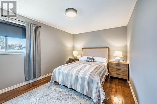 5 Moir Crescent, Barrie, ON - Indoor Photo Showing Bedroom
