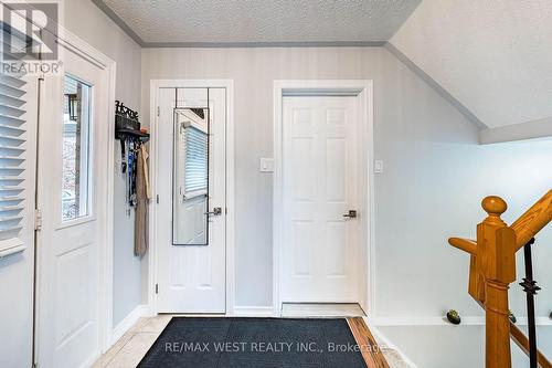 5 Moir Crescent, Barrie, ON - Indoor Photo Showing Other Room