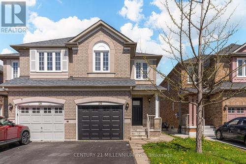 16 PENGUIN LANE  Brampton, ON L6R 2C1