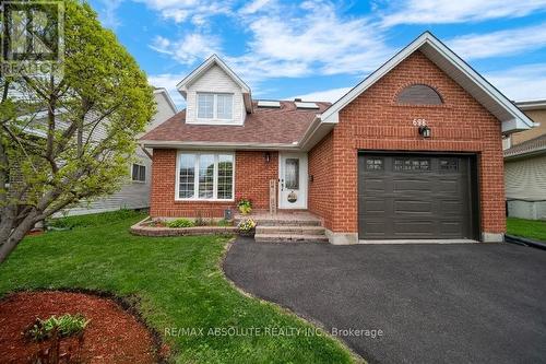 698 THICKET WAY  Ottawa, ON K4A 3B4