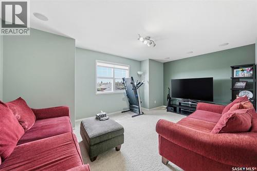 519 Rempel Manor, Saskatoon, SK - Indoor Photo Showing Living Room