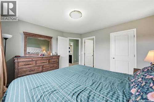 519 Rempel Manor, Saskatoon, SK - Indoor Photo Showing Bedroom