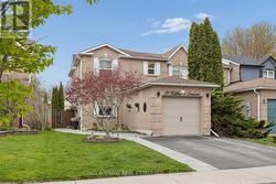31 HILLHURST CRESCENT Clarington, ON L1E 2A4