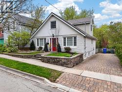 64 NIAGARA STREET Newmarket, ON L3Y 4E6
