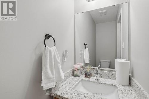 187 Hollyridge Crescent, Kitchener, ON - Indoor Photo Showing Bathroom