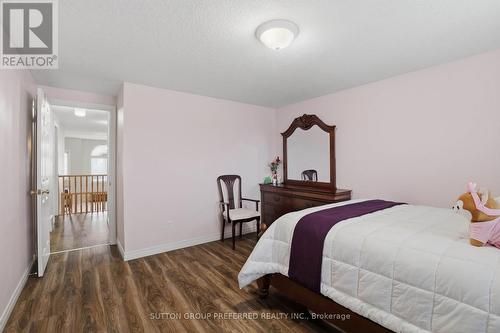 187 Hollyridge Crescent, Kitchener, ON - Indoor Photo Showing Bedroom