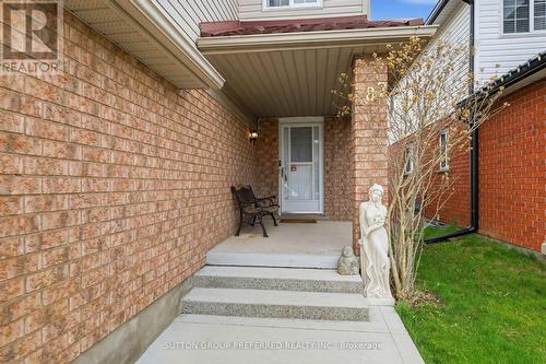 187 Hollyridge Crescent, Kitchener, ON - Outdoor With Exterior