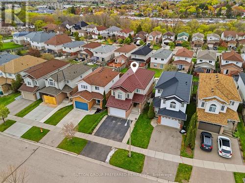 187 Hollyridge Crescent, Kitchener, ON - Outdoor With Facade