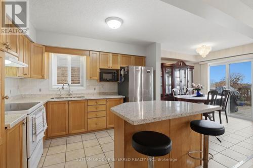 187 Hollyridge Crescent, Kitchener, ON - Indoor Photo Showing Kitchen