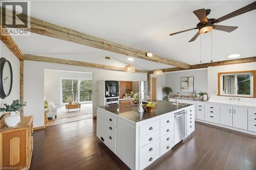 475248 County Rd 11, Amaranth, ON - Indoor Photo Showing Kitchen With Upgraded Kitchen