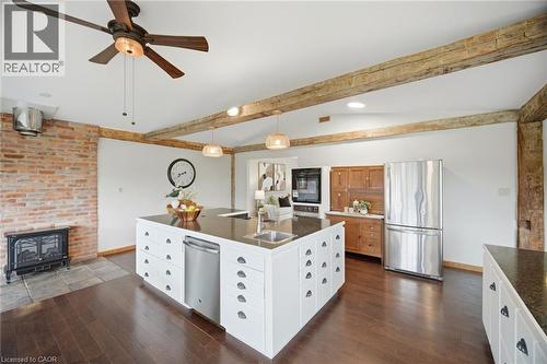 475248 County Rd 11, Amaranth, ON - Indoor Photo Showing Kitchen With Upgraded Kitchen