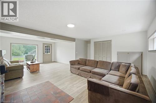 475248 County Rd 11, Amaranth, ON - Indoor Photo Showing Living Room