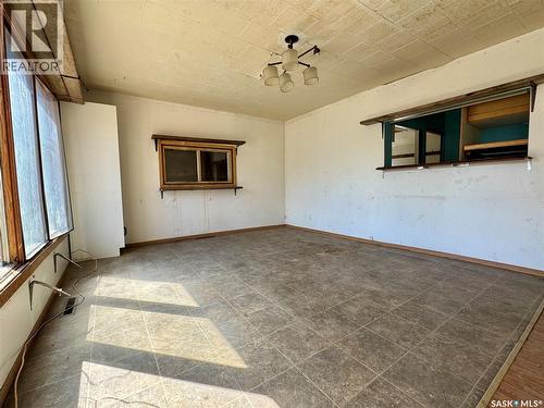 407 Broad Street, Cut Knife, SK - Indoor Photo Showing Other Room