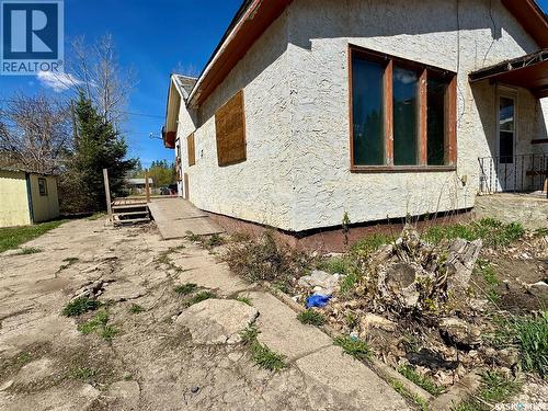 407 Broad Street, Cut Knife, SK - Outdoor