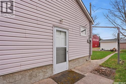 810 6Th Street, Perdue, SK - Outdoor