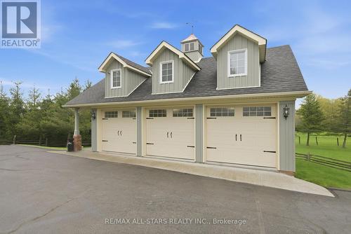 Triple Car Carriage House - 4271 Fallis Road, Scugog, ON - Outdoor