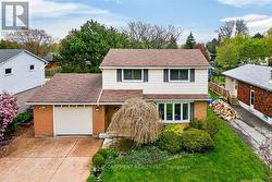 167 DARLINGTON DRIVE  Hamilton, ON L9C 2M4