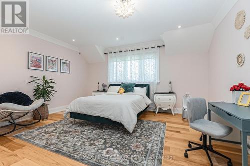 833180 4Th Line Ehs, Mono, ON - Indoor Photo Showing Bedroom