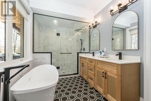 833180 4Th Line Ehs, Mono, ON - Indoor Photo Showing Bathroom