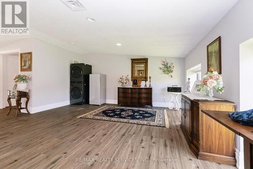 833180 4Th Line Ehs, Mono, ON - Indoor