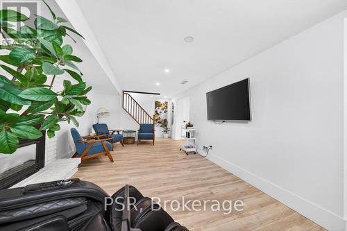 19 Glen Forest Drive, Hamilton, ON - Indoor Photo Showing Other Room
