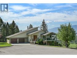 9520 Juniper Heights Road Invermere, BC V0A 1K2