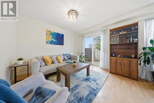 41 - 32 Mowat Boulevard, Kitchener, ON - Indoor Photo Showing Living Room