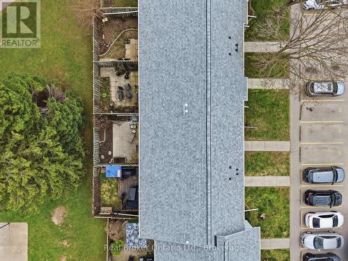 41 - 32 Mowat Boulevard, Kitchener, ON - Outdoor