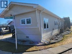 1 WILDER South Unit# MOBILE HOME ONLY Lakeshore, ON N8N 2S9