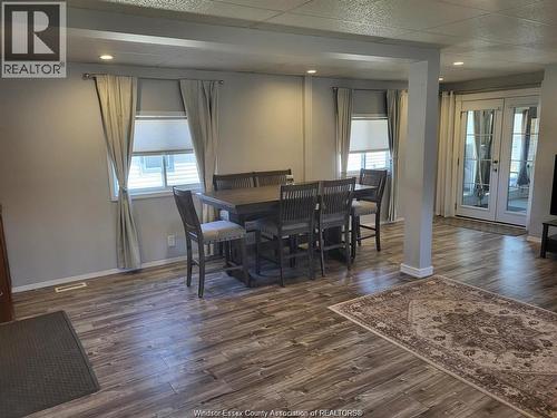 1 Wilder South Unit# Mobile Home Only, Lakeshore, ON - Indoor Photo Showing Dining Room