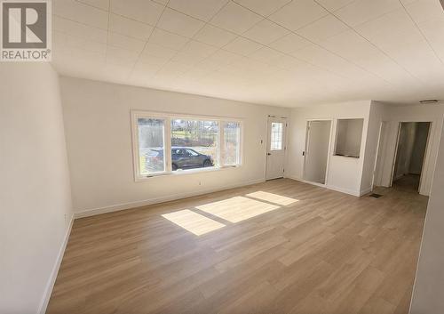 29 Eley Rd, Iron Bridge, ON - Indoor