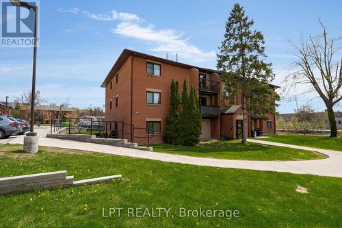 E11 - 167 EDGEHILL DRIVE  Barrie, ON L4N 1L9