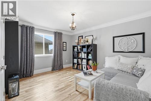 36 Pavilion Drive, Binbrook, ON - Indoor Photo Showing Living Room